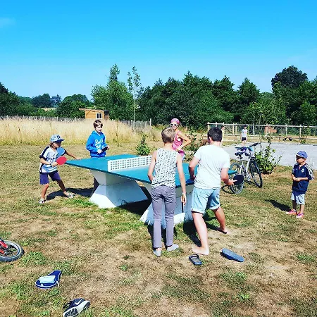 אתר קמפינג O2 4*