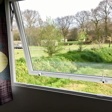 O2 مكان تخييم Longueville (Manche)
